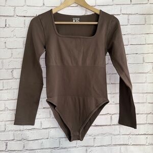 OQQ Long‎ Sleeve Bodysuit
